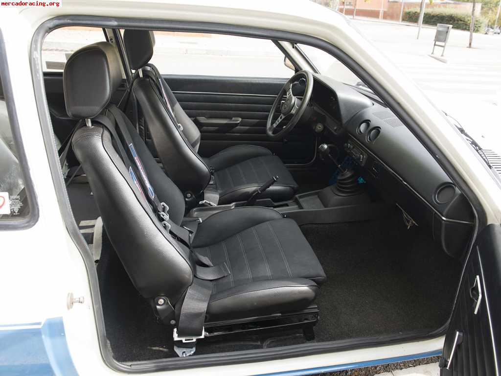 Opel ascona 2.0 s r de 1980  impecable.