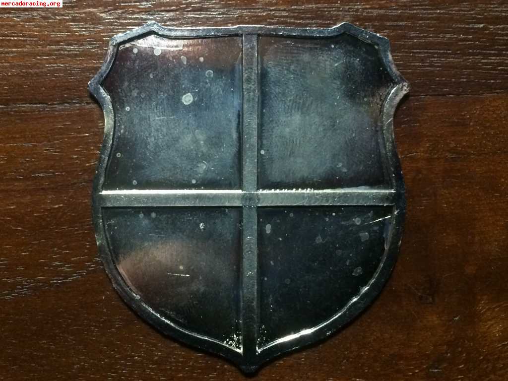Vendo emblema abarth de aluminio