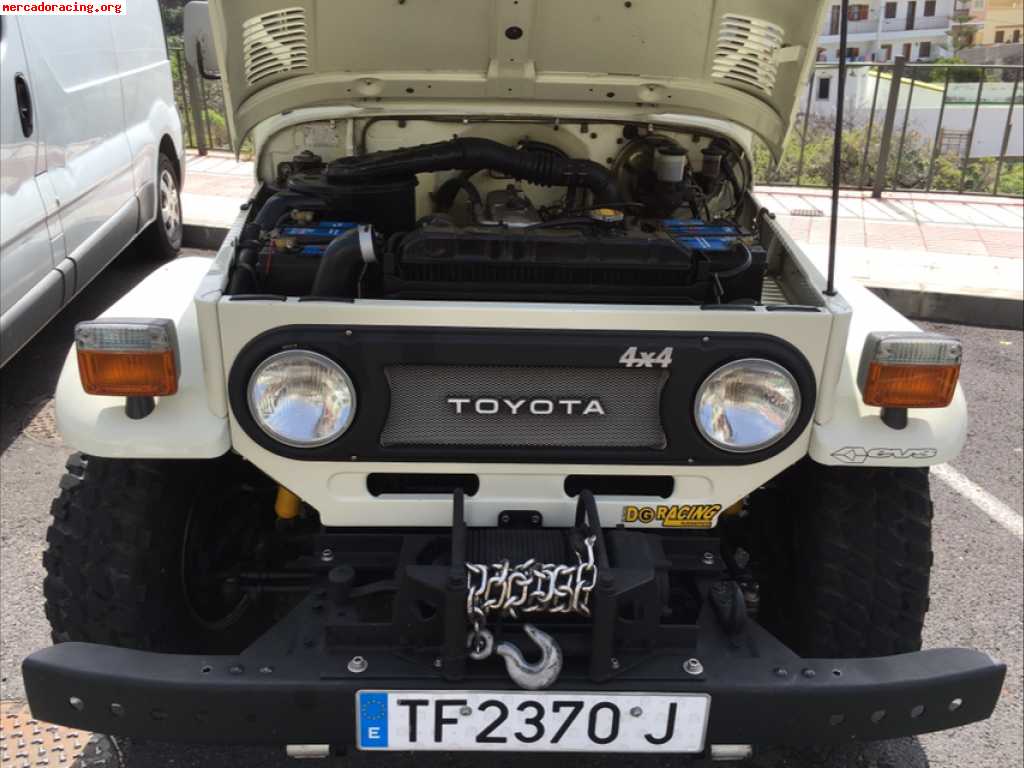 Toyota land cruiser bj 40 hard top