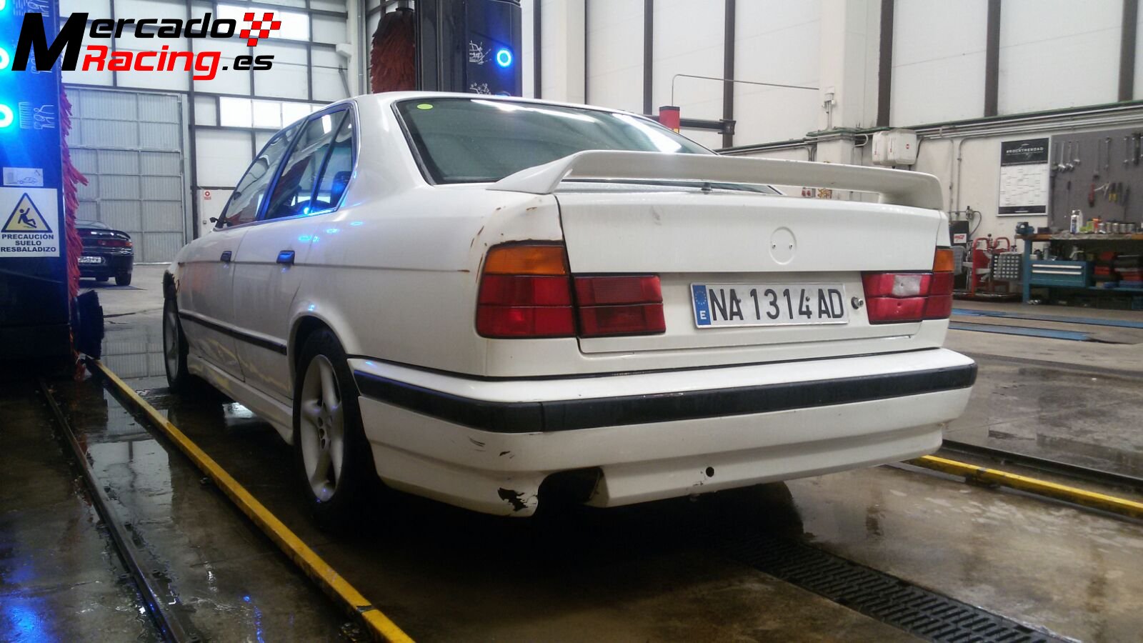 Se vende bmw 535i e34