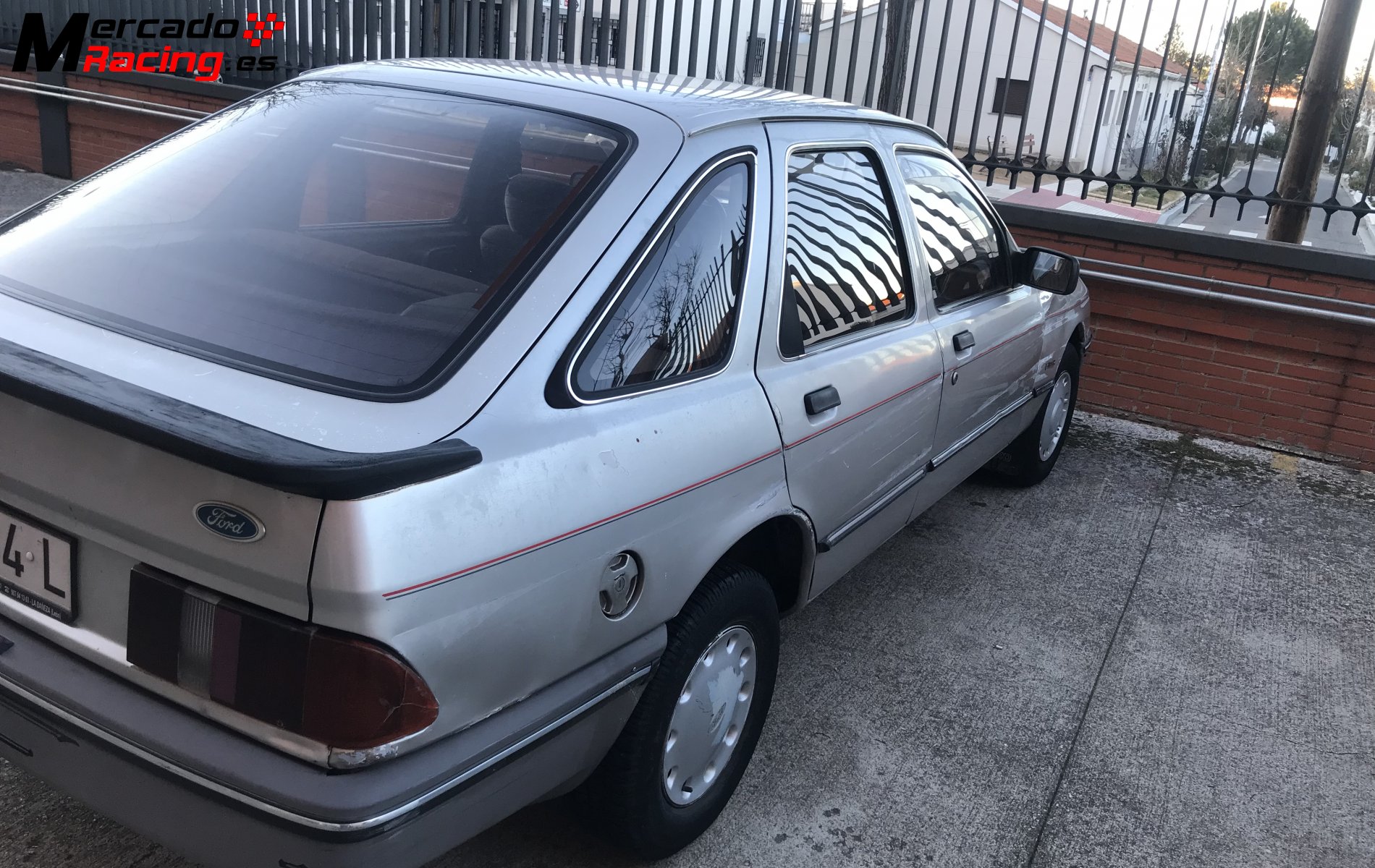 Venta o despiece ford sierra 2.3 d 1985