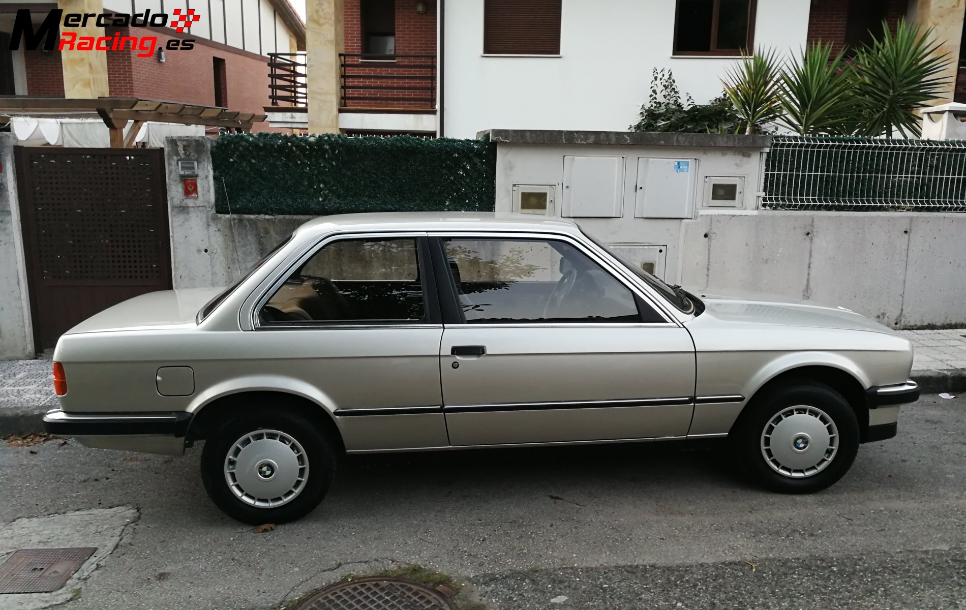 Vendo bmw e30