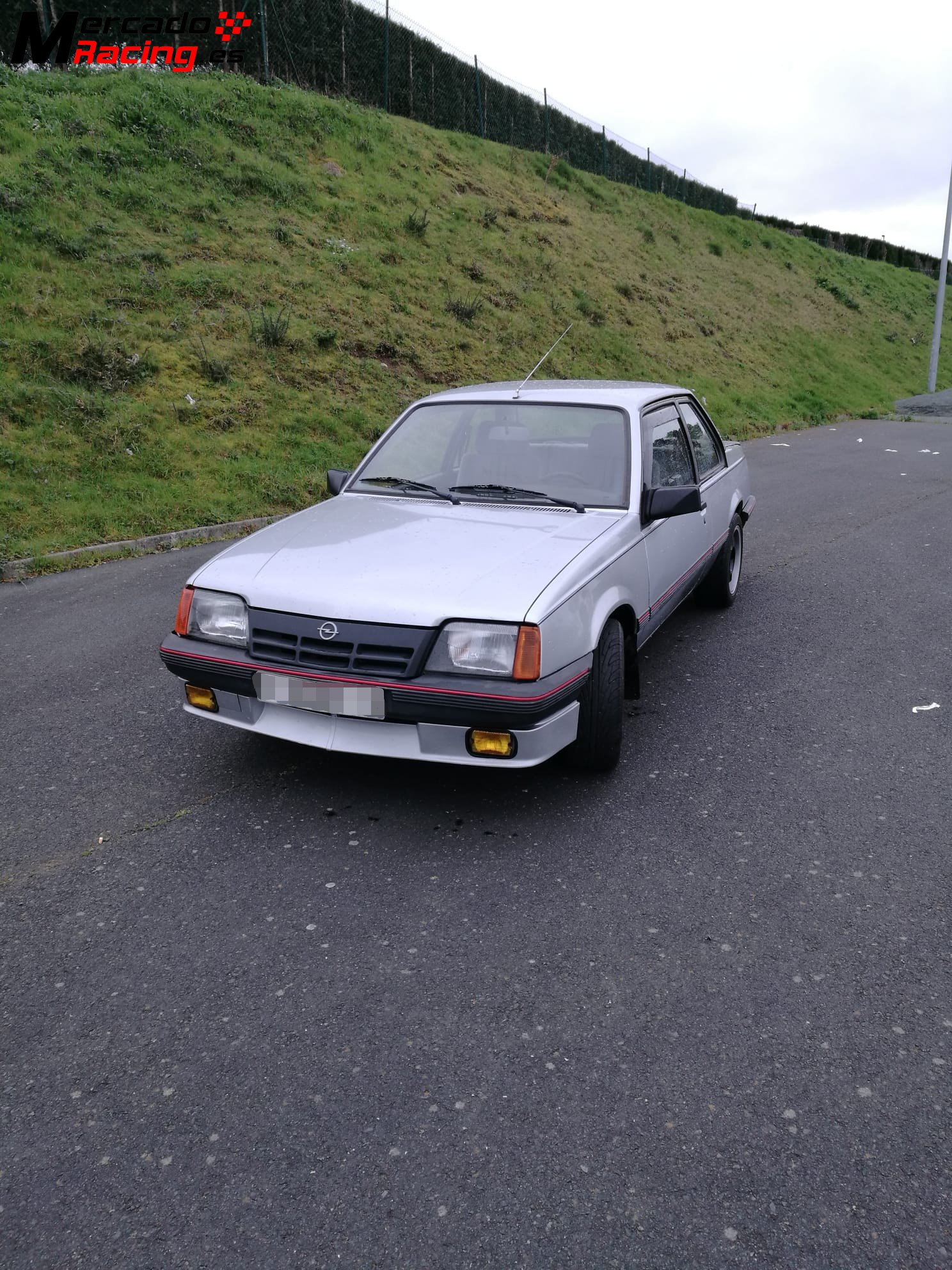 Opel ascona gt 1.8i 