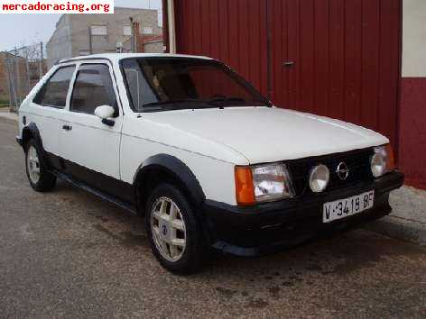 Opel kadett mkii, año 82, con extras