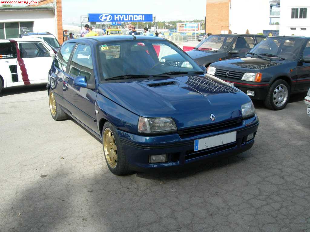 Clio williams