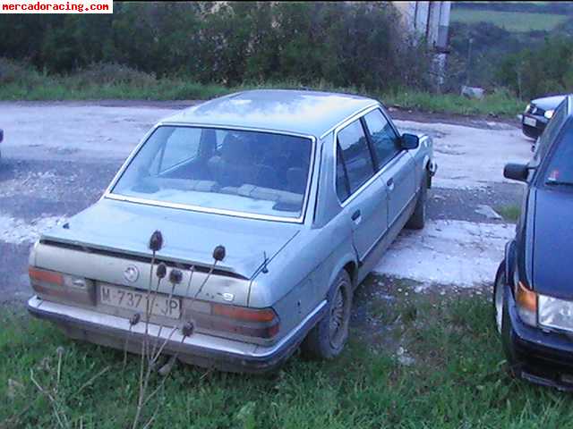 Se vende bmw 528i 180 cv del 82