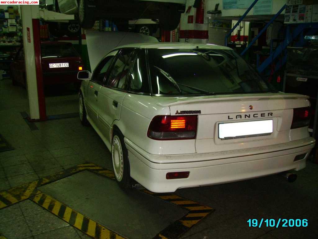 Mitsubishi lancer del año 92