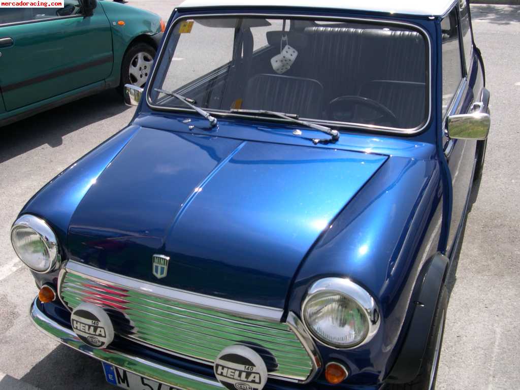 Se vende impecable mini 1000 1975