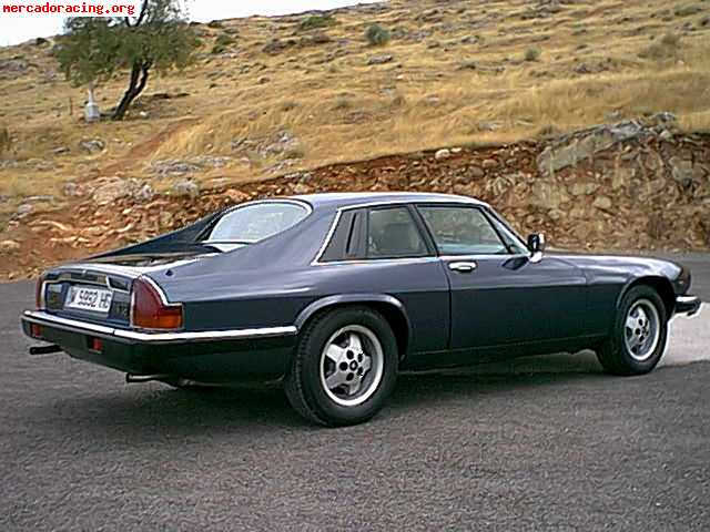 Jaguar xjs coupe v12 año 1986  11500 admito cambio
