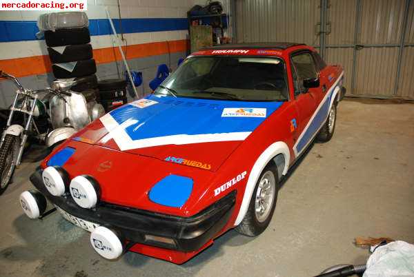 Precioso triumph tr7