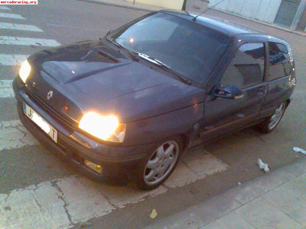 Vendo renault clio 1.8 16v