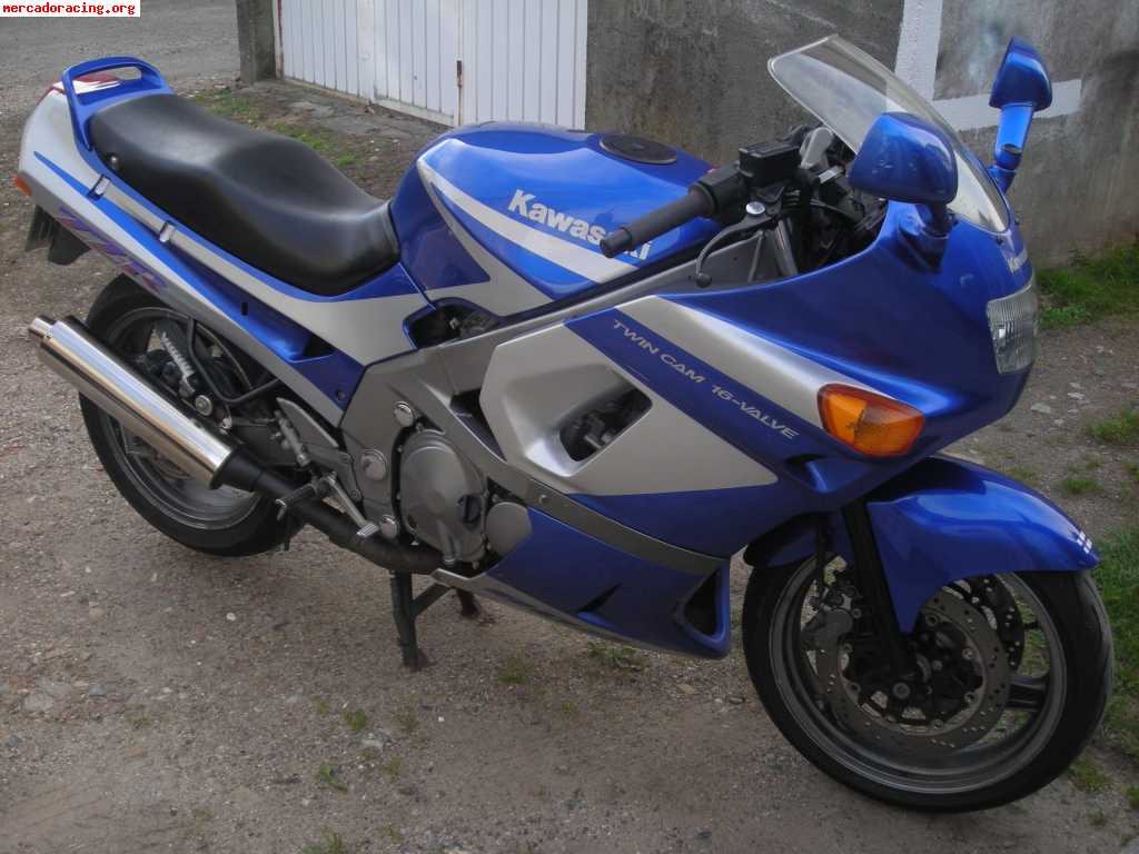 Cambio mi zzr 600 por clio o gt turbo de correr o vendo en 3