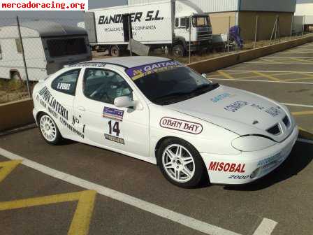 Vendo renault megane de la copa documentado.