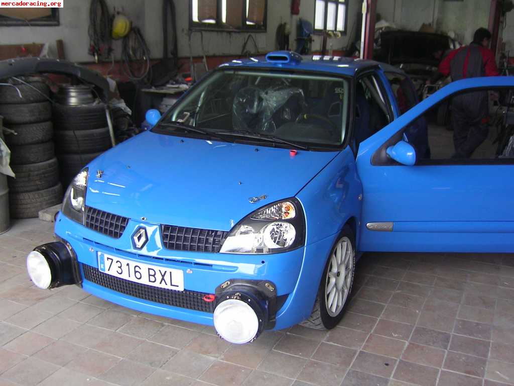 Renault clio sport tope gr-n