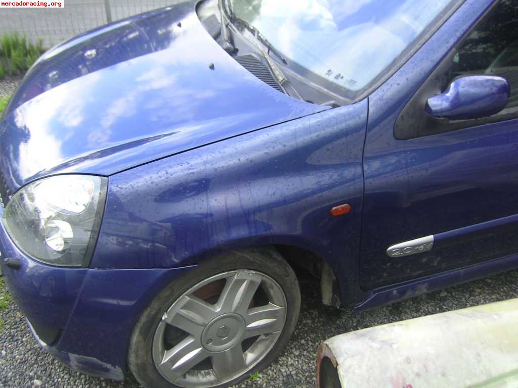 Vendo siniestro renault clio sport año 2002