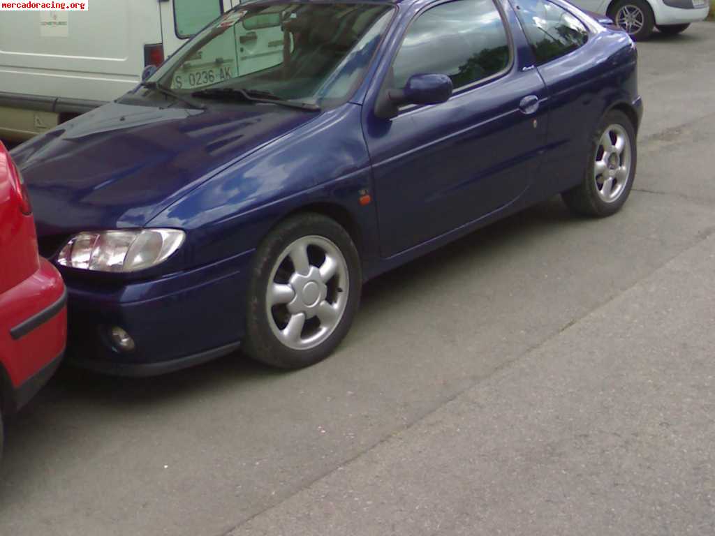 Vendo megane 2.0 16 valvulas en  buen estado