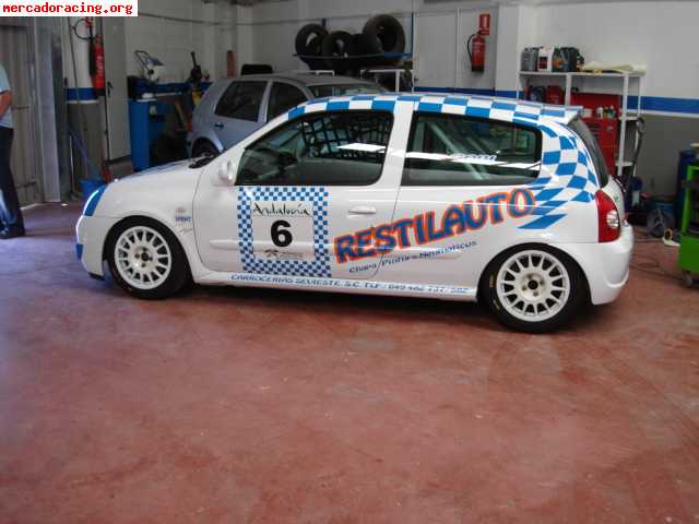 Renault clio cup 05