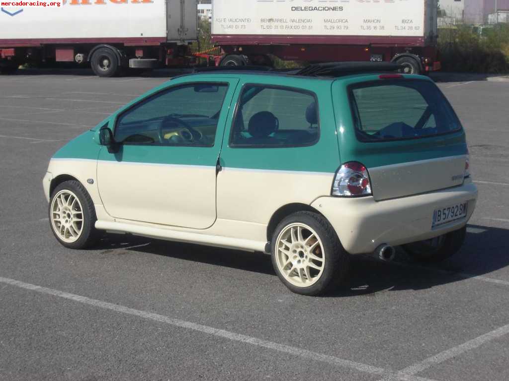 Urgente twingo x coche de competicion