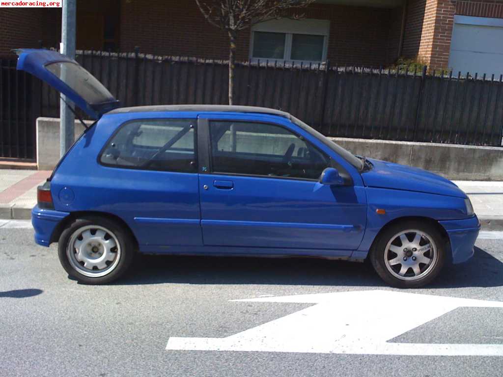 Clio 16v 2000e