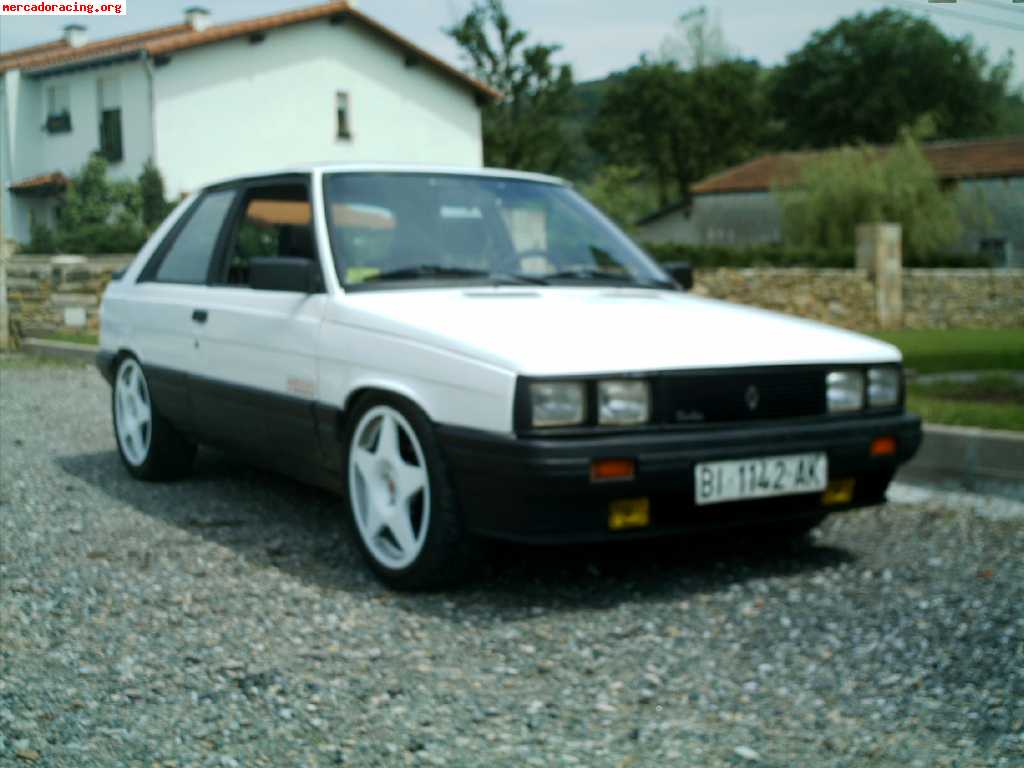 Cambio mi renault11 turbo por coche de competicion