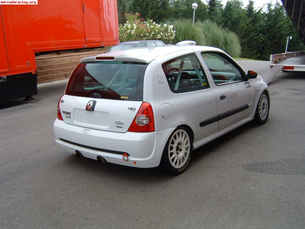 Vendo clio cup 2005 sin carreras
