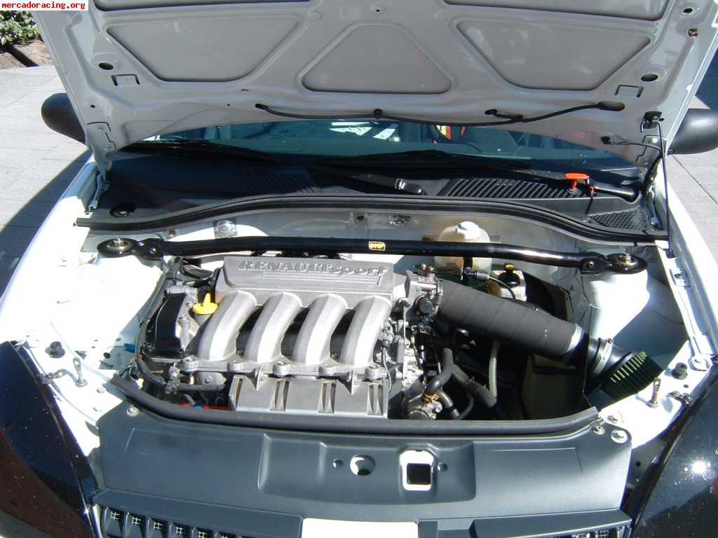 Vendo clio cup 2004 sin carreras