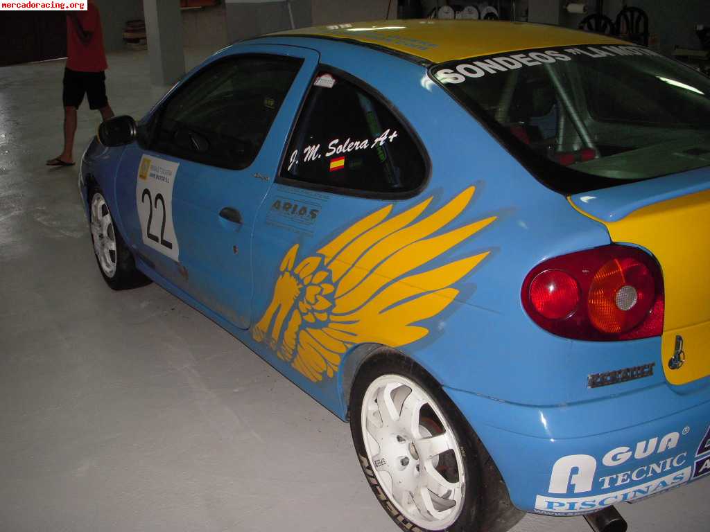 Megane de rally, se vende o se cambia. precio 16900€