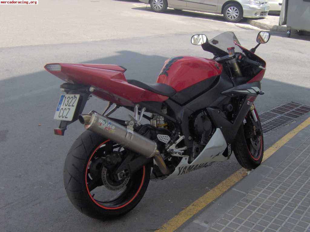 Cambio r1 del 2003, con 5000 € en extras