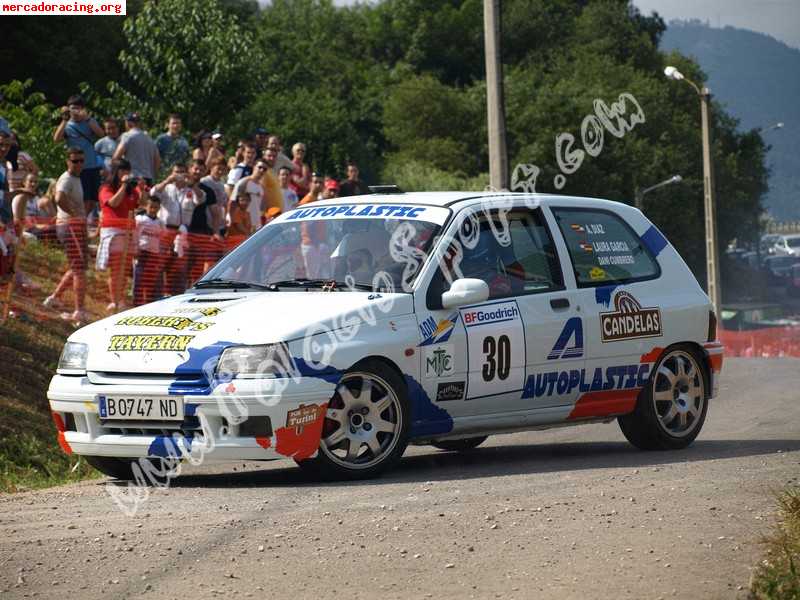 Se vende o se cambio renault clio williams gra chazel