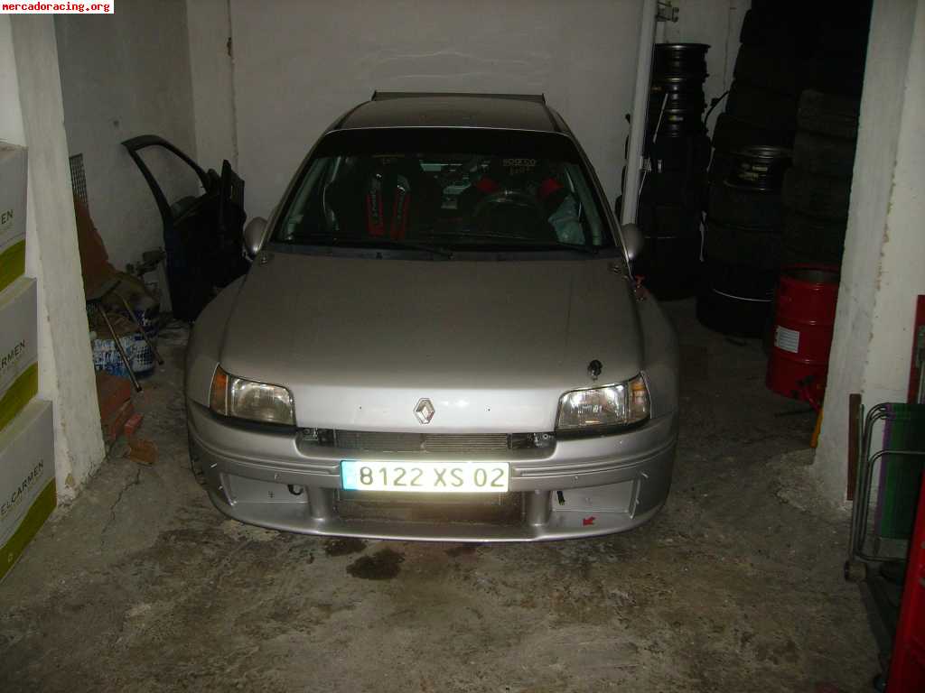 Clio maxi f2000