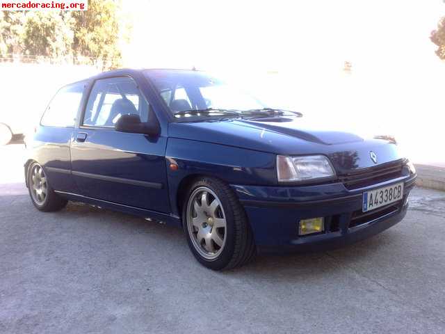 Renault clio 16v, para circuitos pero homolgoado para calle 