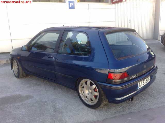Renault clio 16v, para circuitos pero homolgoado para calle 