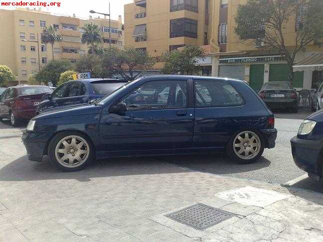 Renault clio 16v, para circuitos pero homolgoado para calle 