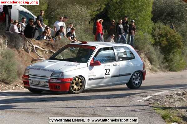 Se vende o se cambia clio williams 