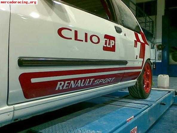Renault clio 1.8 16v recien hecho
