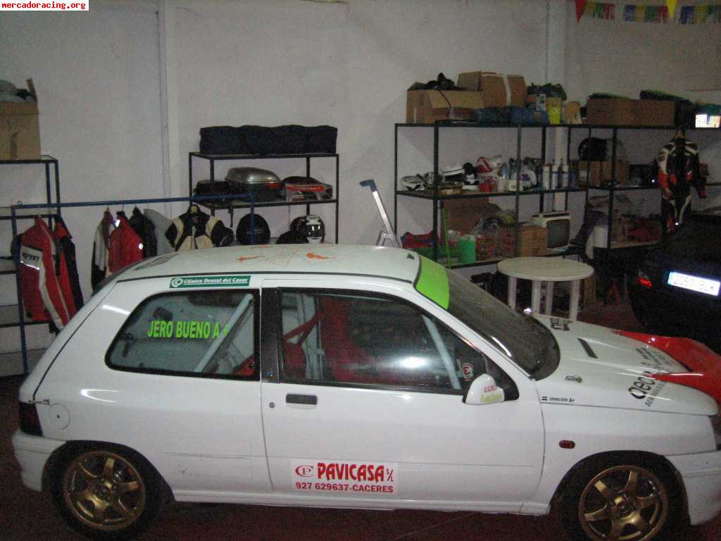 Clio 16v de rallyes