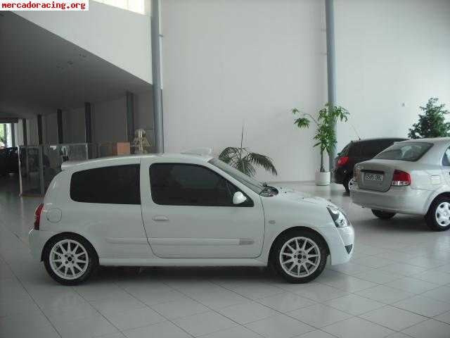 Se vende clio ragnotti o se  cambia por cm o clio cup