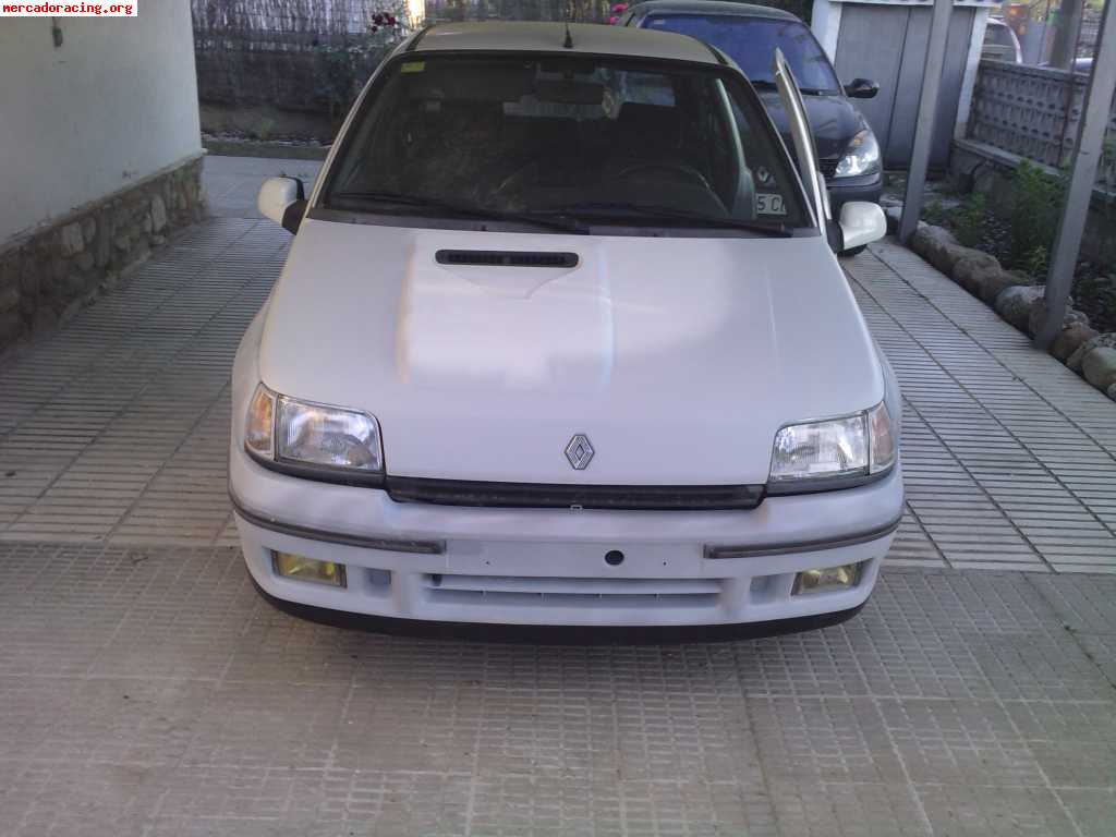 Vendo renault clio 1.8 16v en perfecto estado