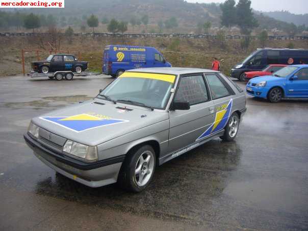 Renault 11 turbo. 2000 euros o cambio por scooter 125cc semi