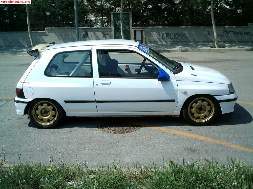 Clio 16v casi preparado rally. homologado para circular por 