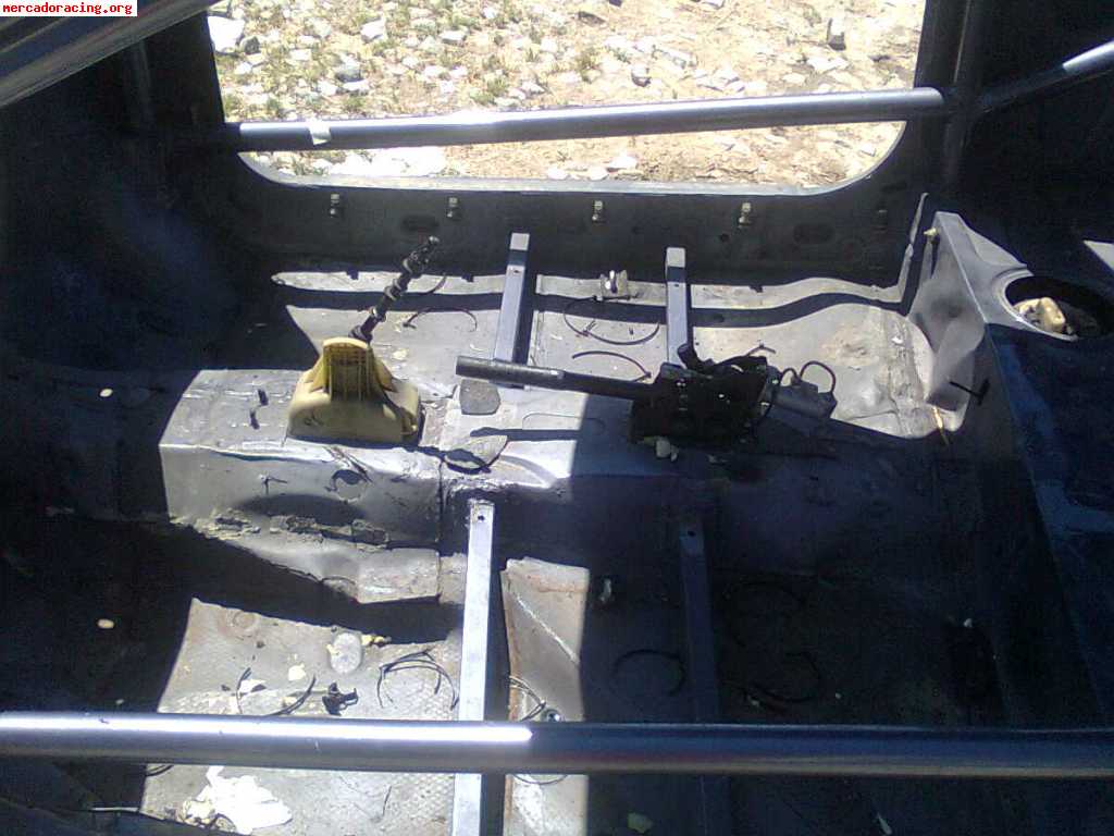 Carroceria twingo con barras 12 puntos 300€