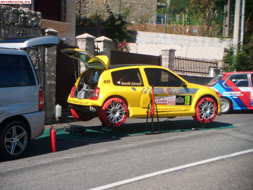 Renault clio v6 trophy