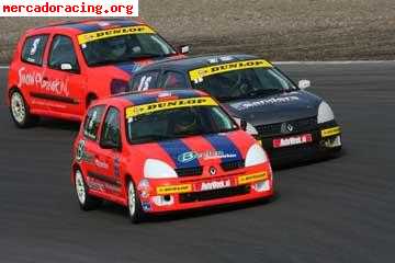 Se compra clio cup modelo 2004  2005