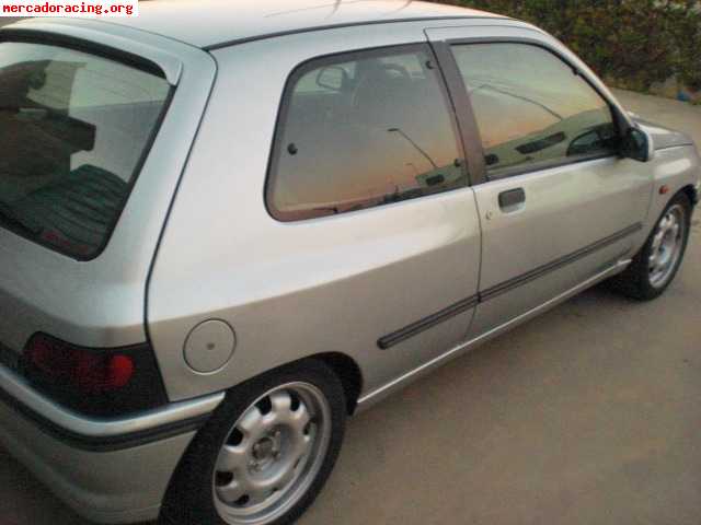 Clio 16v