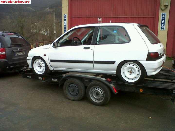 Vendo clio preparado para slalom