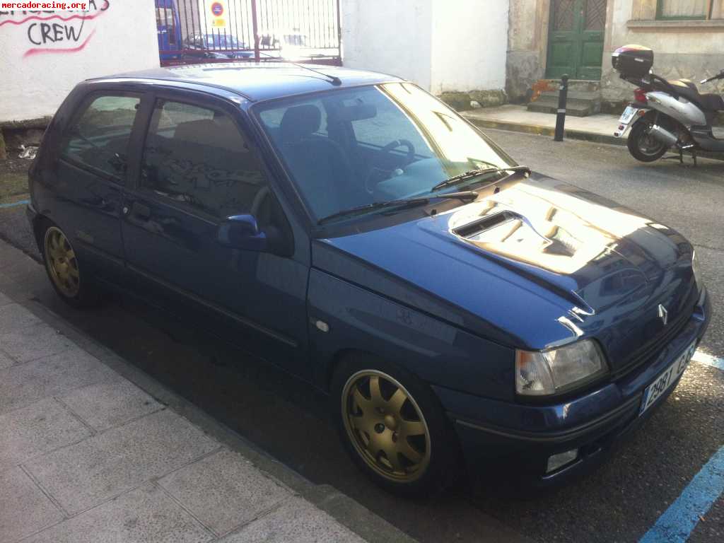 Se vende renaul clio williams numerado.