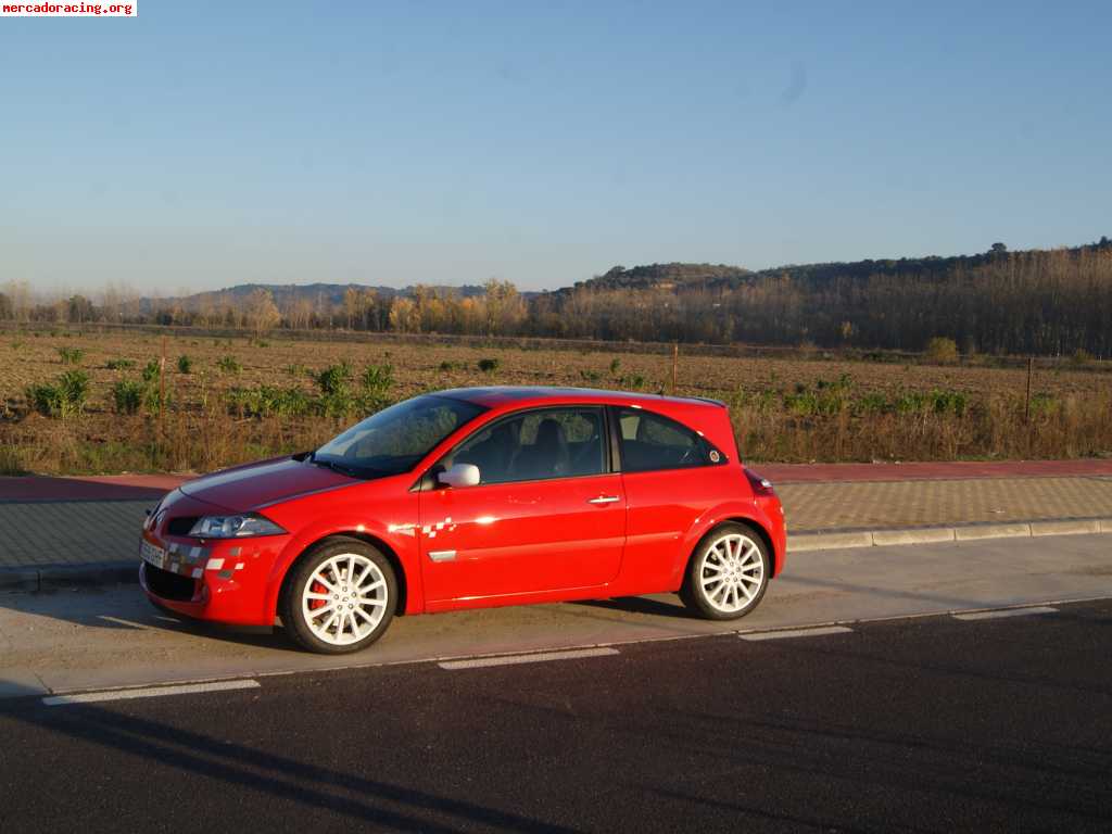 Renault megane f1 team r26