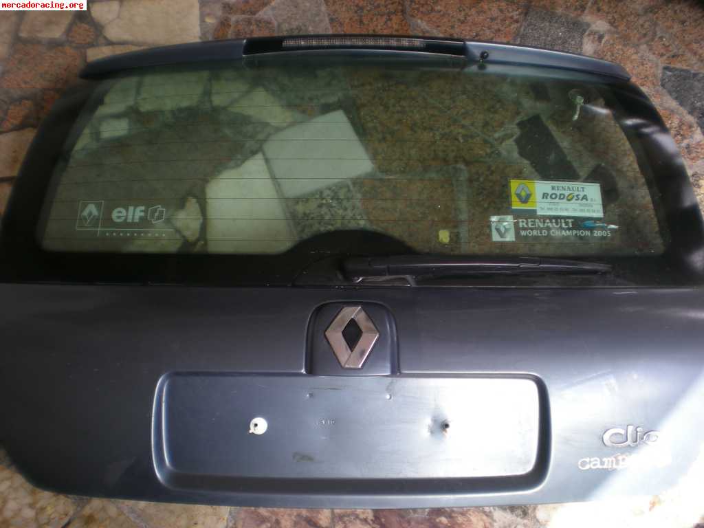 Se vende porton trasero clio 2 fase 2 (campus)