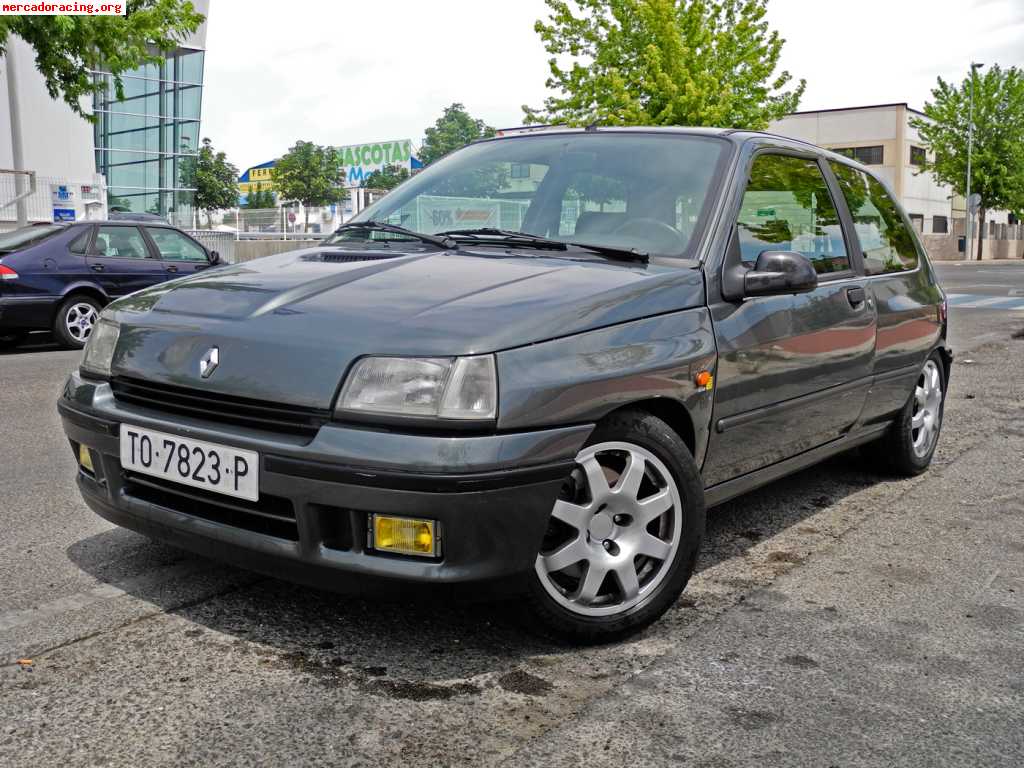 Clio 16 v año 91