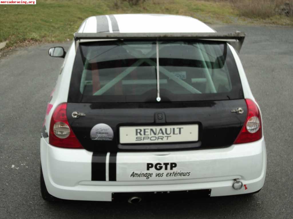 Clio f 2000